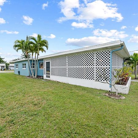 Uptown Cottage - Walk To The Beach And Restaurants Cocoa Beach Exteriör bild