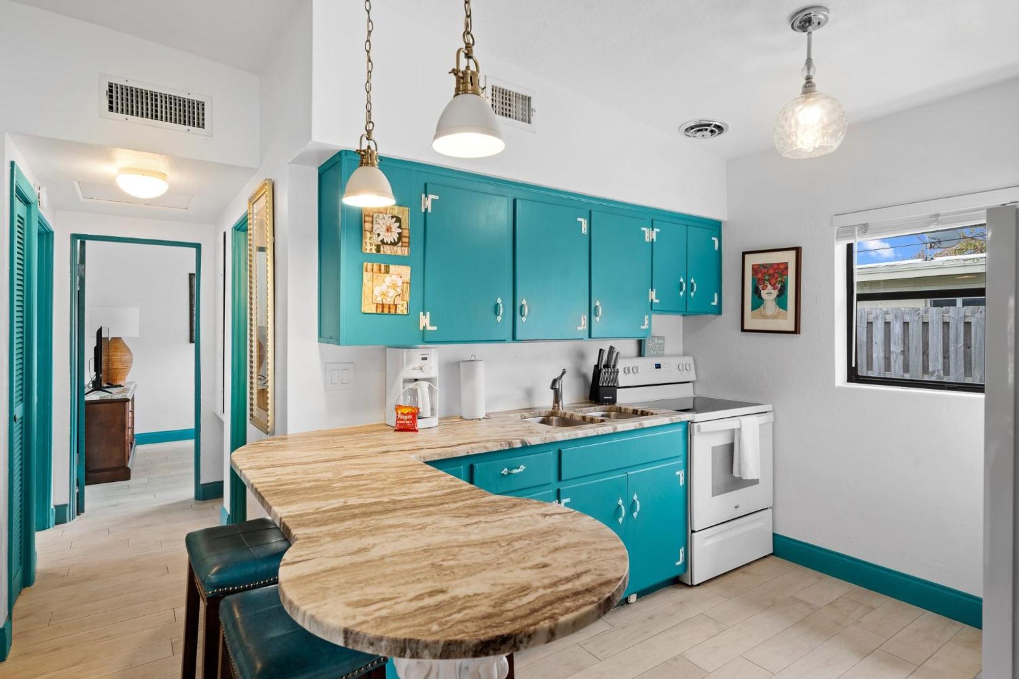 Uptown Cottage - Walk To The Beach And Restaurants Cocoa Beach Exteriör bild