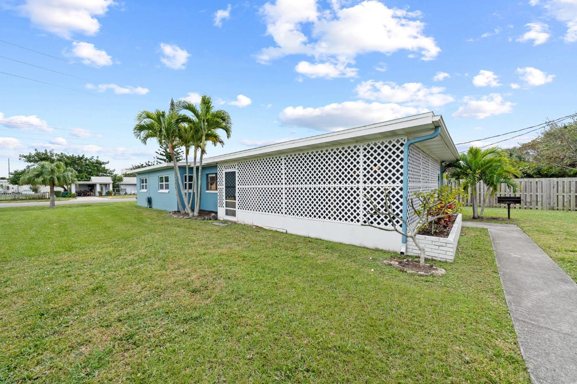 Uptown Cottage - Walk To The Beach And Restaurants Cocoa Beach Exteriör bild